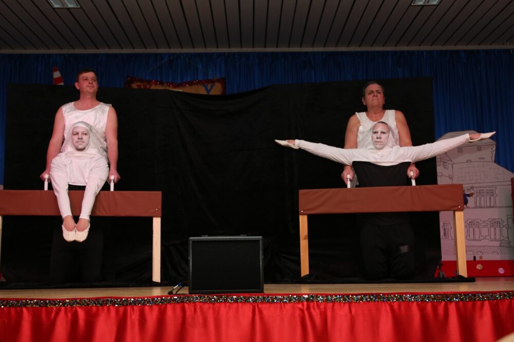 07 Turnen am Seitpferd